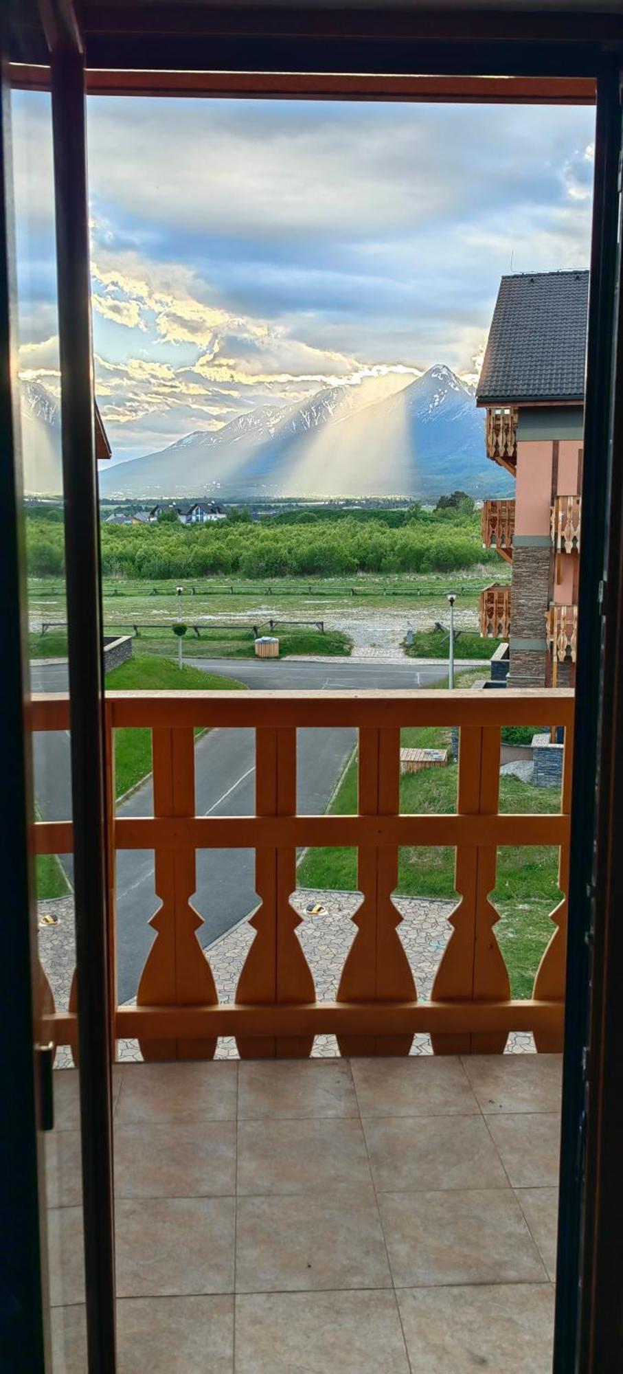Apartment Fimm Vel'ka Lomnica Exteriör bild